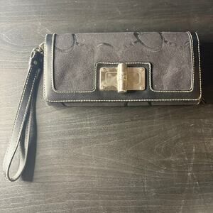 Mickey and Minnie Black Wristlet Clutch Disney Bioworld NWT